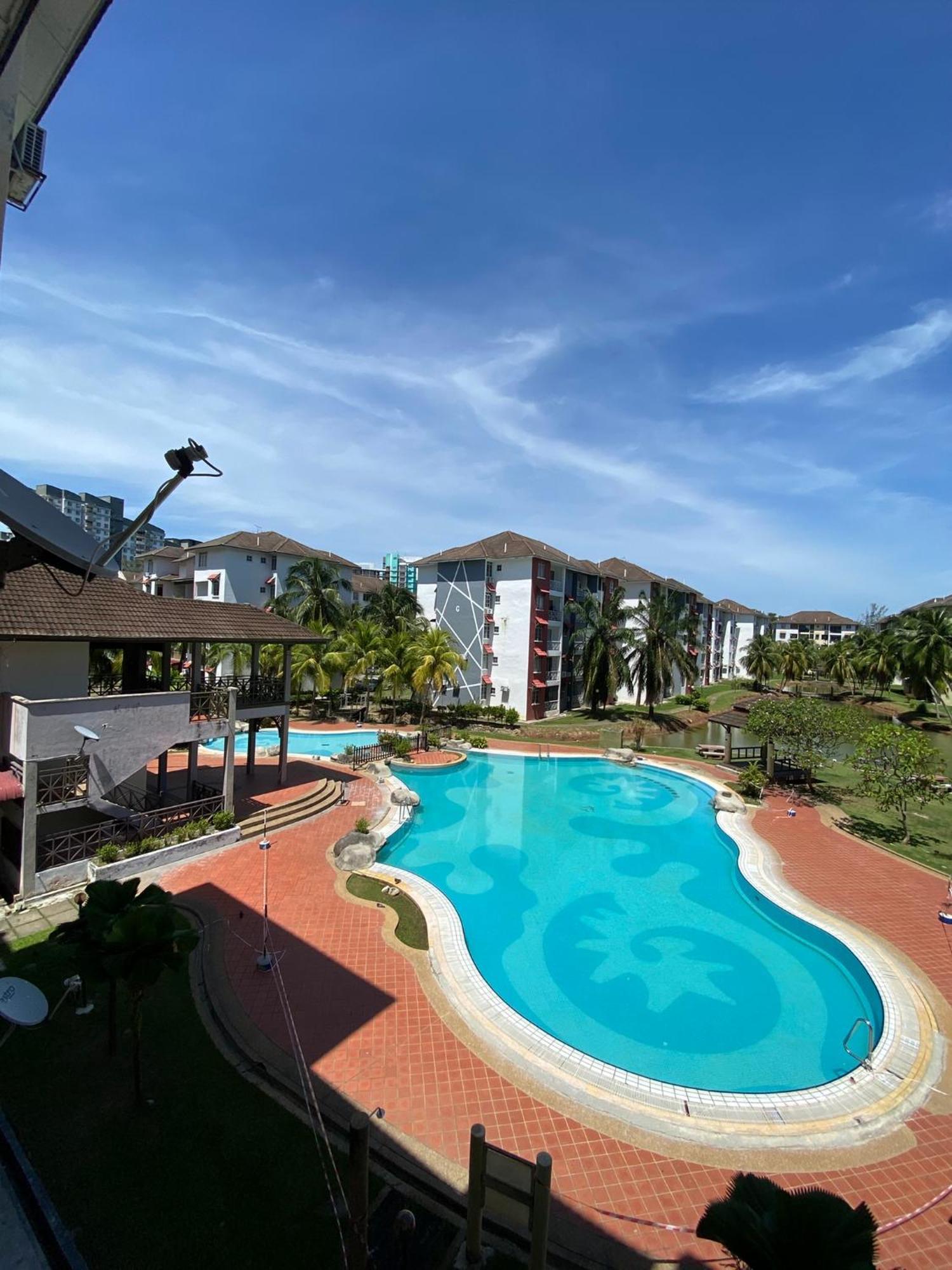 Smilez Homestay H102 & A306 At Pd Perdana Kondo Resort Port Dickson Exteriér fotografie